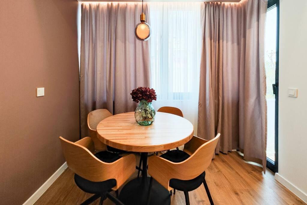 Opal Beachfront Apartment Varna Ngoại thất bức ảnh